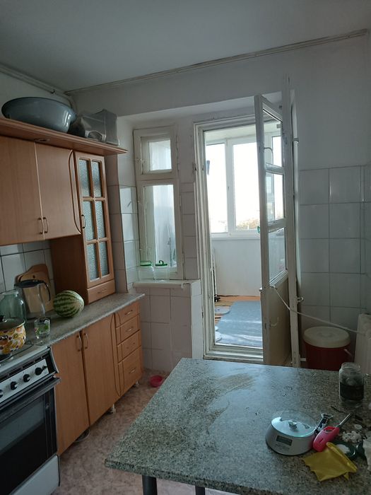 Продаётся 3-комн квартира СМП 163
