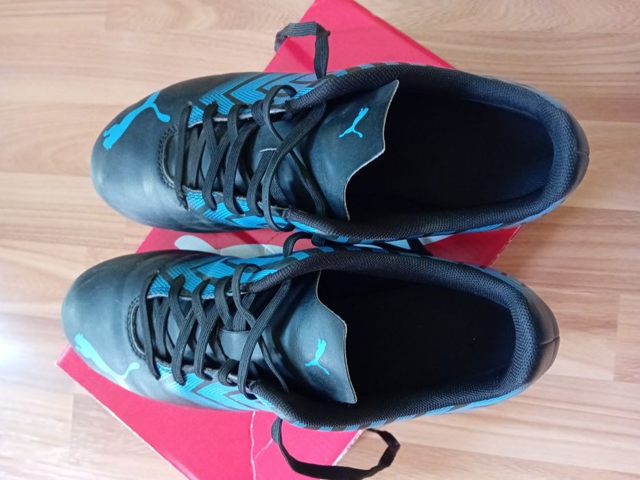 Футболни бутонки PUMA номер 40