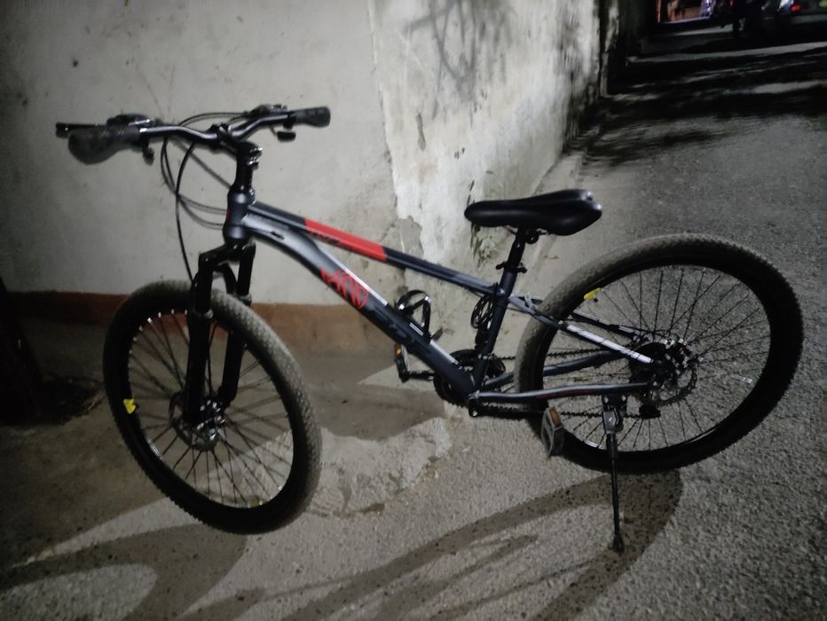 Хороший велик в хорошем состояние!