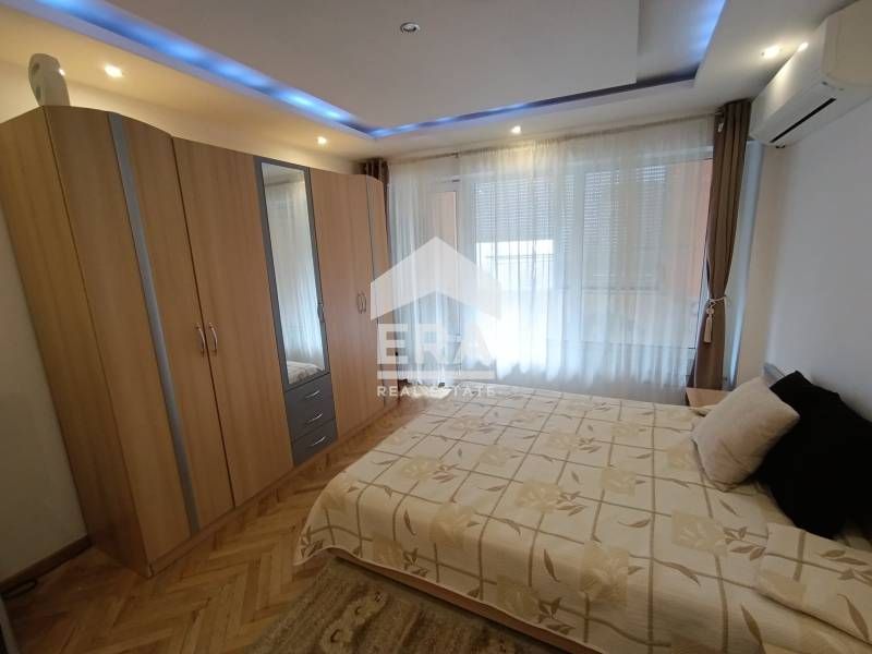Продава се Двустаен апартамент в Варна, Младост 1 - 61 кв.м за 1338 €/кв.м - Снимка #3