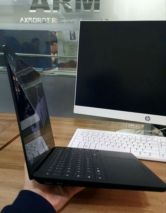 Microsoft Surface Laptop 6 

14-YADRO 18-POTOKLI H PROSSESORli biznes