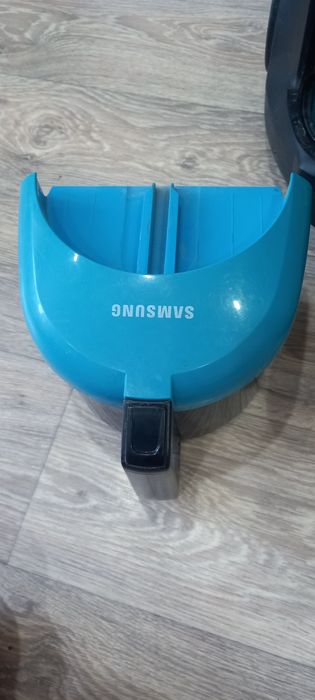 Продам пылесос в отличном состоянии