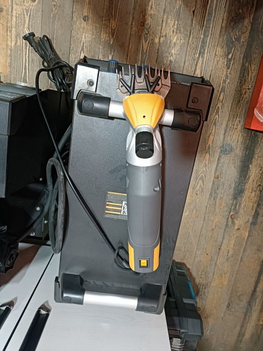 Ку́йни Жунини Оладигон Мошинка