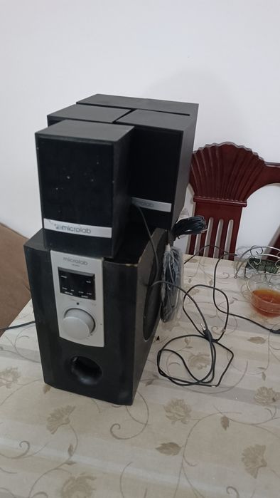 Продам колонки Microlab