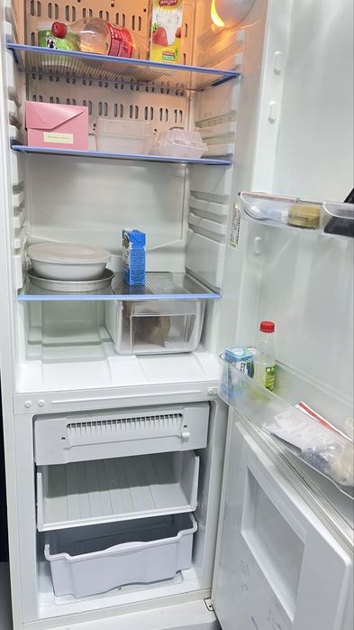 Срочно продам холодильник 35000 тыс