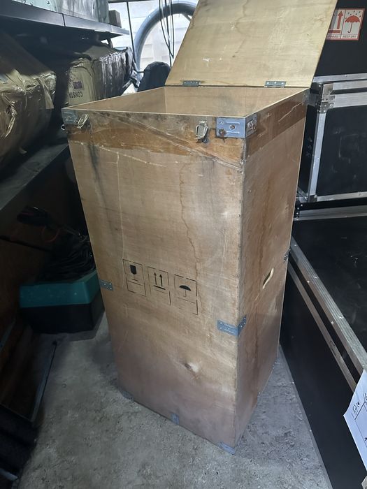 Vand diverse cutii,valize transport