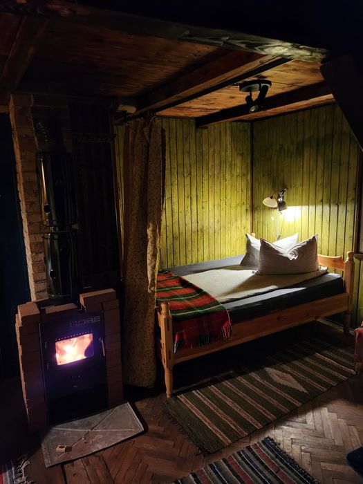 Cabană cazare Sovata, ciubăr apa sărată, langa padure, 2-8 pers.