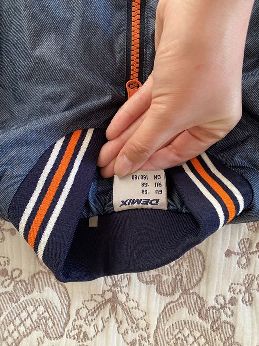 Ветровка-бомбер для мальчика