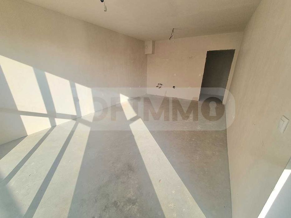 Продава се Двустаен апартамент в Варна, Левски - 78 кв.м за 1898 €/кв.м - Снимка #1