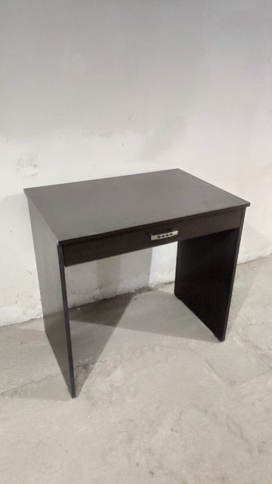 СТОЛ! Письменный.