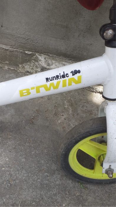 Bicicleta echilibru