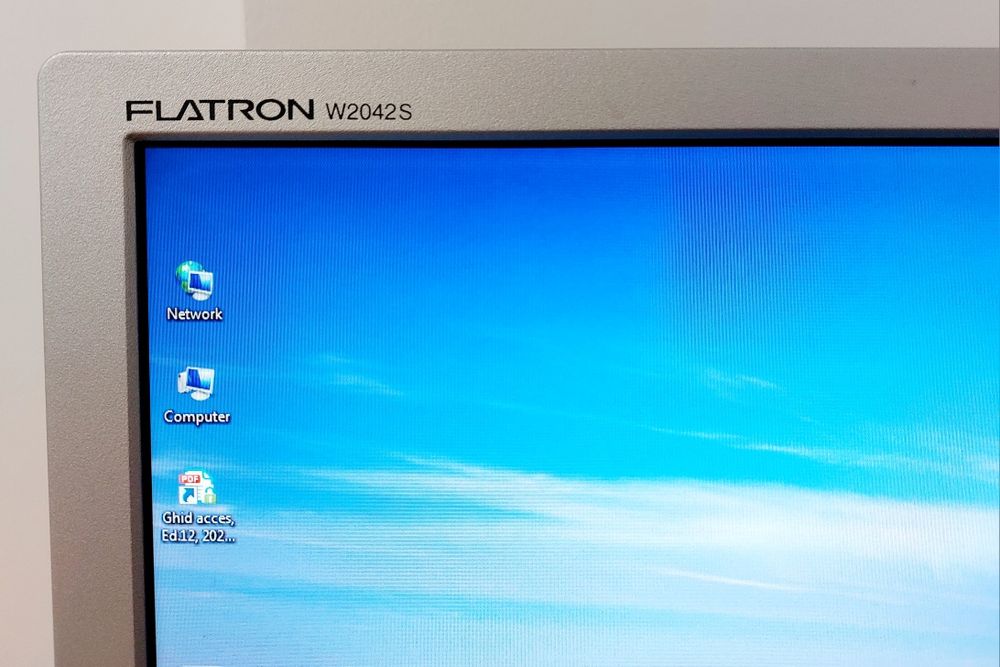 Sistem desktop PC monitor