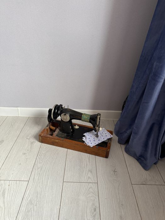 Швейная машинка продаююю