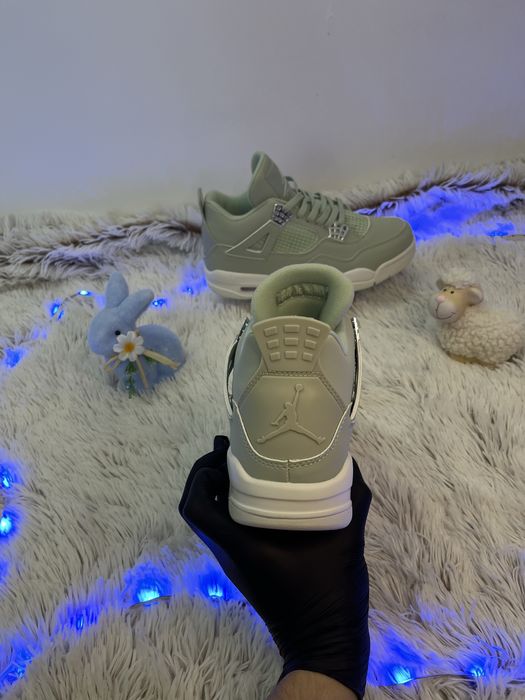 Air Jordan 4 Retro “Seafoam 2025”