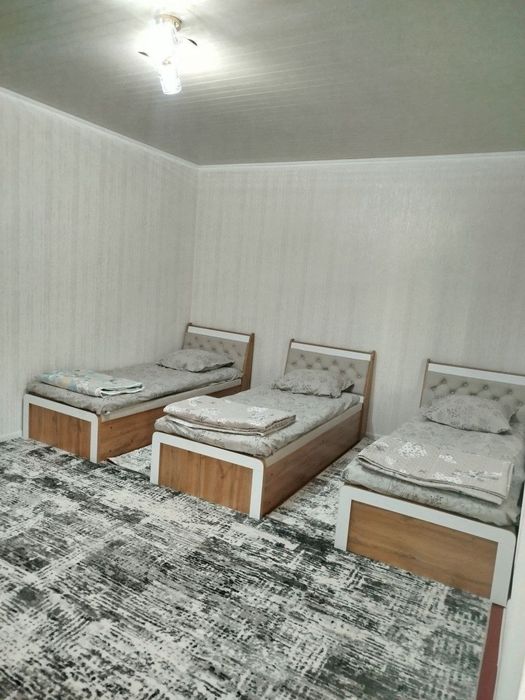 Oq tosh dacha togʻ bagʻrida joylashgan