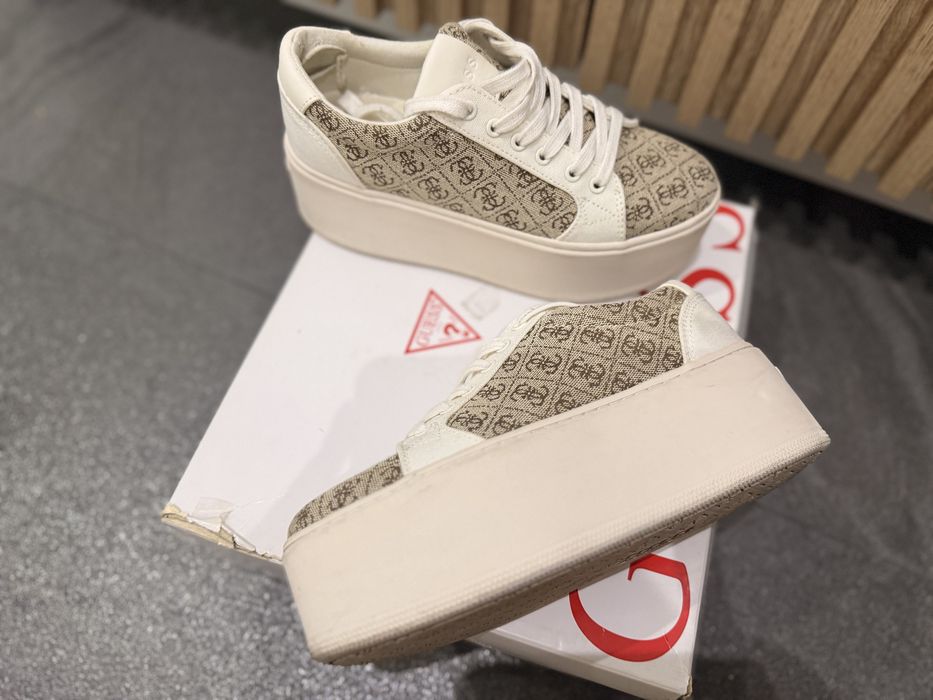 Дамски сникърси Guess