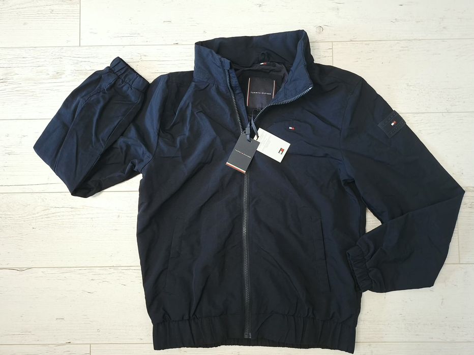 Tommy Hilfiger-Ориг. Яке Ново!!!