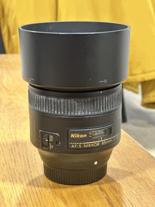 Obiectiv Nikon 85 1.8