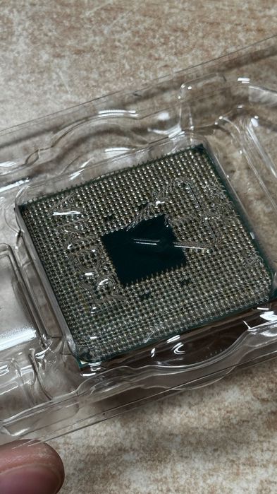 AMD Ryzen 5 3500X процесор за компютър