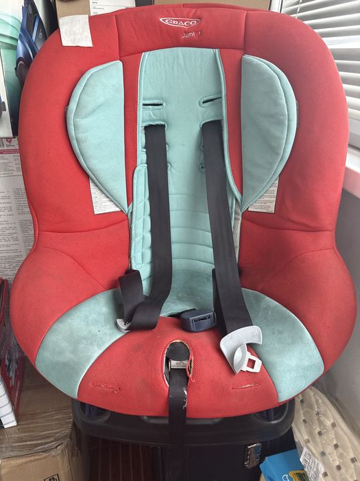 Автомобильное кресло