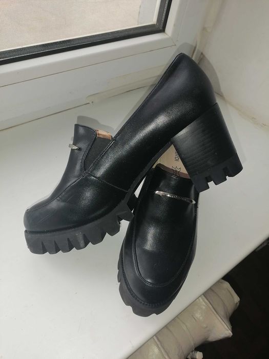 Туфли осенние  39 размер