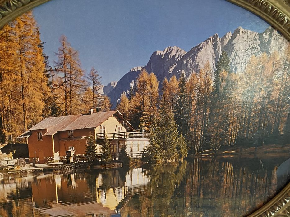 Продам настенные картины в рамках