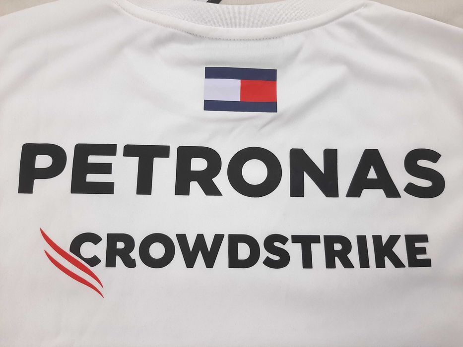 Mercedes AMG F1 Team - Оригинална мъжка тениска размер L