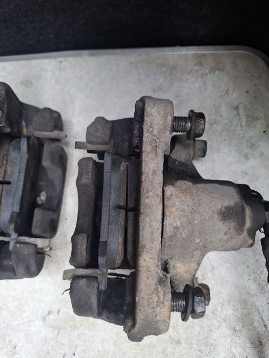 Супррт задний тойота 2.4