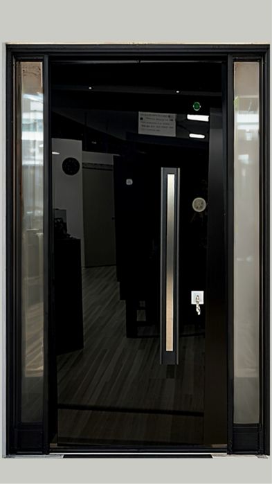 Входна врата за атмосферни условия-PREMIUM BLACK GLASS DUO