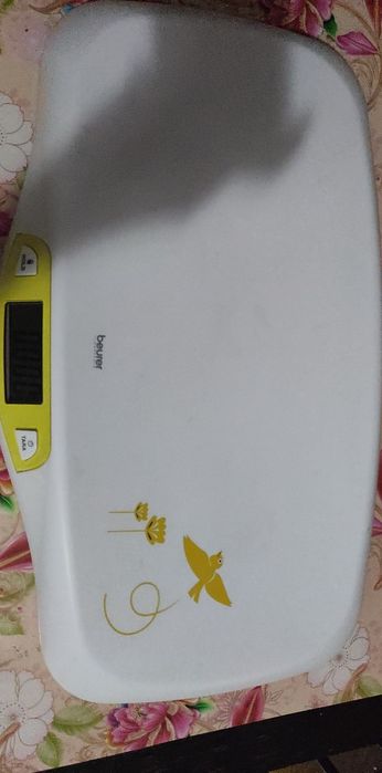 Cantar electronic bebeluși