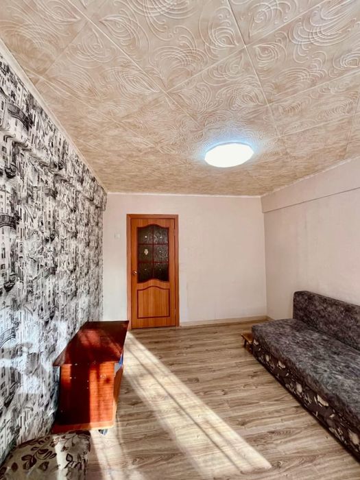 Двухкомнатная возле университета.