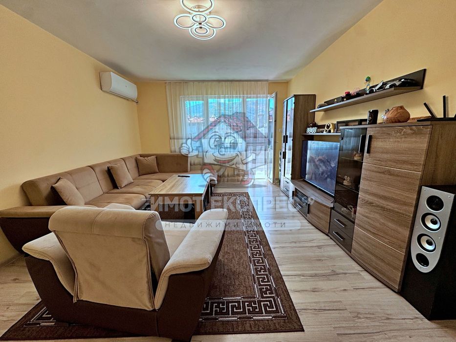 Апартамент 121кв.м, обзаведен, с гараж, таван и изба, до Центъра