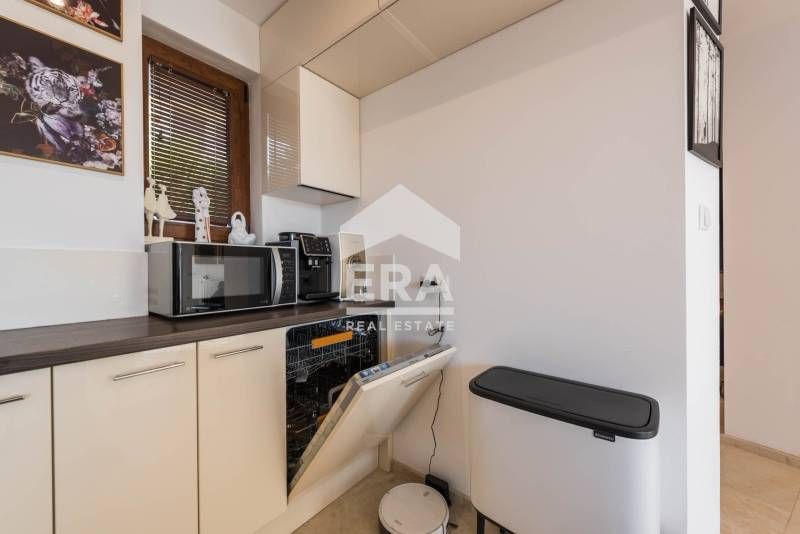 Продава се Къща в Варна, м-т Св. Никола - 258 кв.м за 1324 €/кв.м - Снимка #6