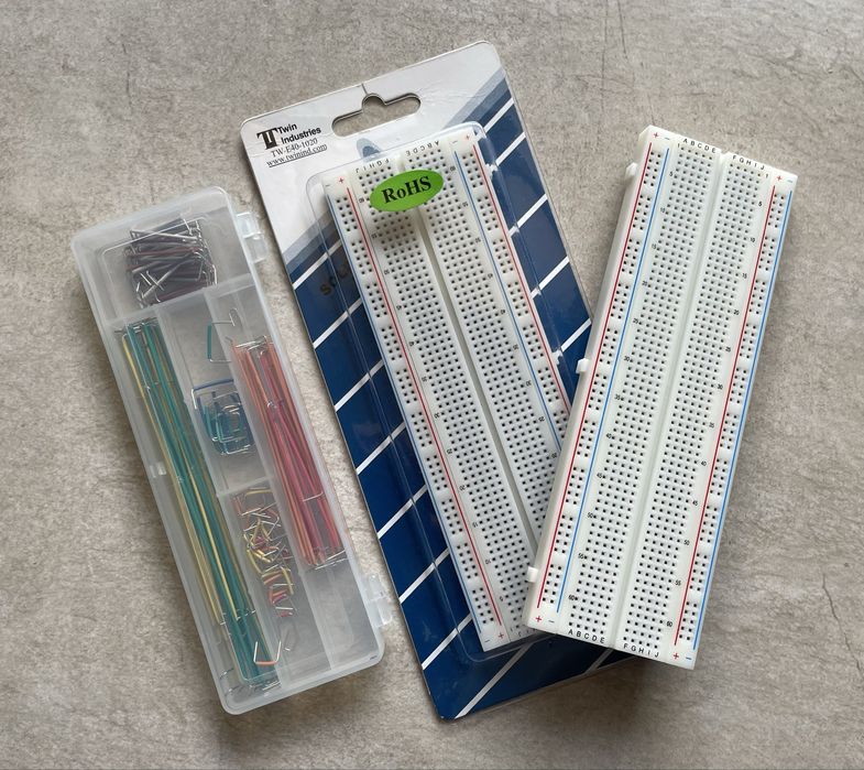 Прототипна платка, Breadboard 830 точки