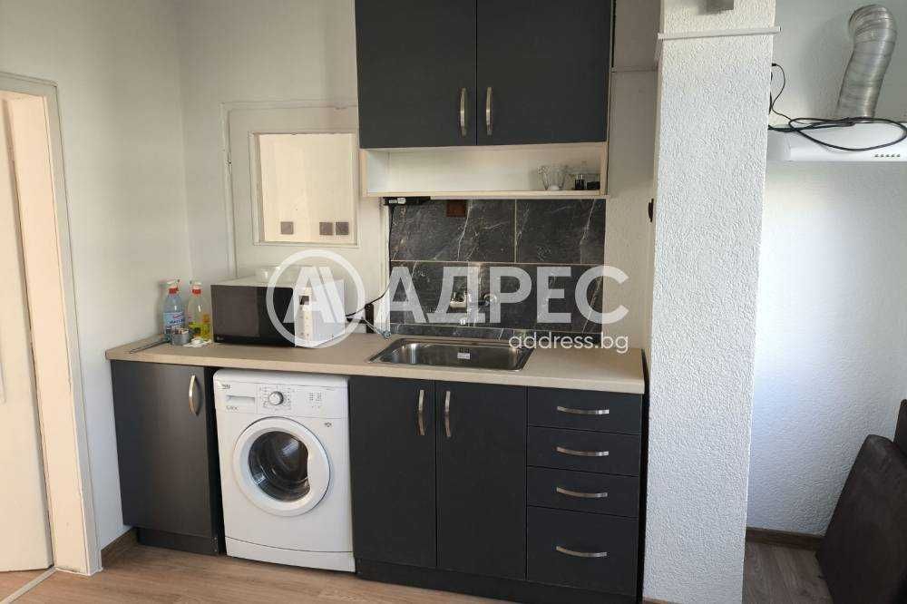 Дава се под наем Двустаен апартамент в Разград, Център - 64 кв.м за 250 € - Снимка #1