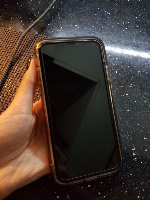 IPHONE 11 продается в идеальном состоянии