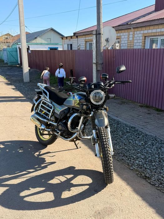 Продам мотоцикл ltm m9