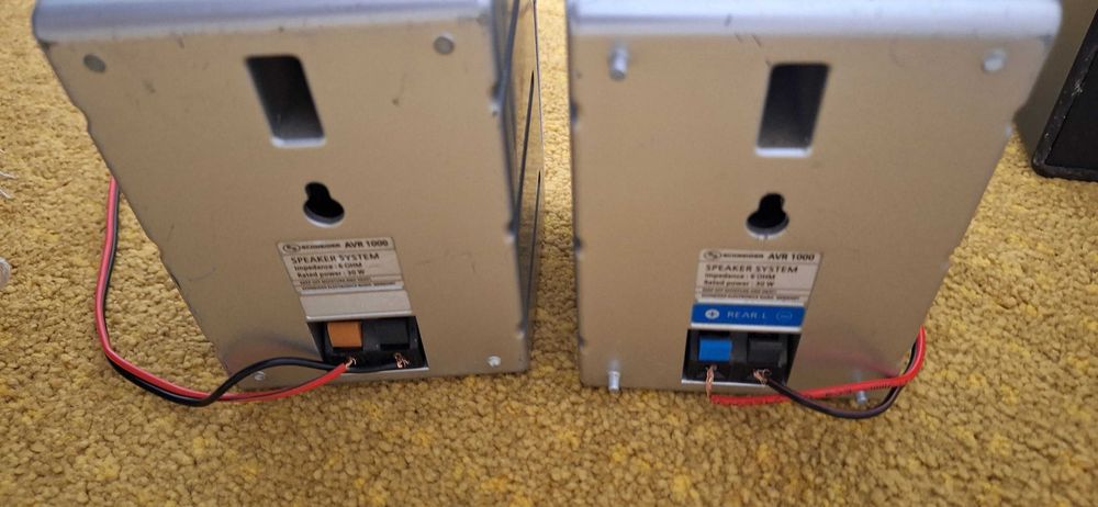 Pereche boxe satelit Schneider AVR 1000 – 30W / 6 Ohm