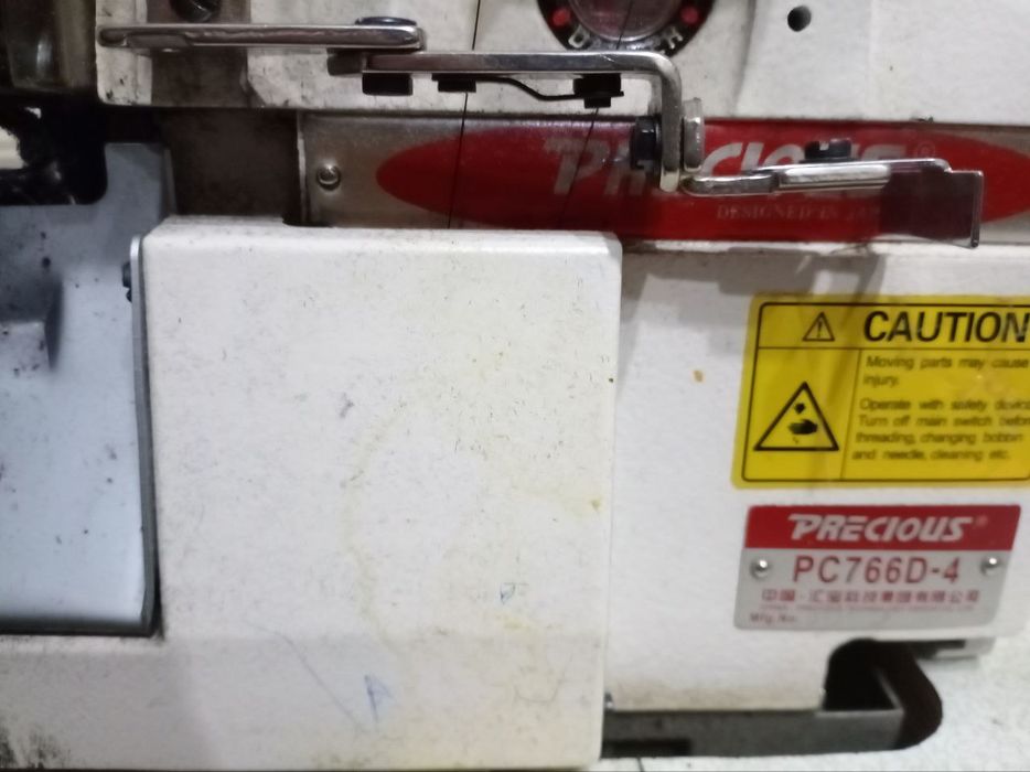 Швейная машинка и оверлок