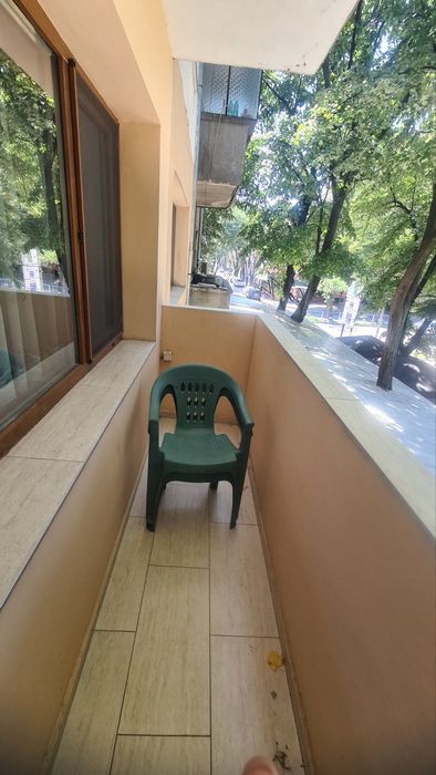 Дава се под наем Тристаен апартамент в Варна, Център - 80 кв.м за 800 € - Снимка #10