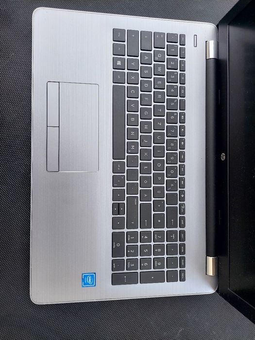 Laptop HP 250 G6