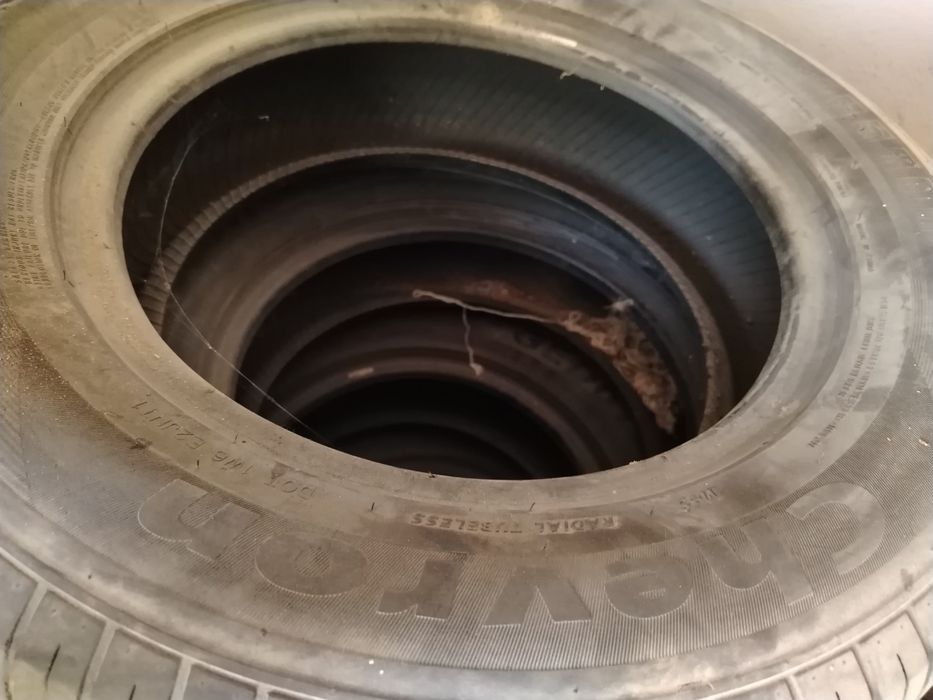 Балон бу 15 прадаетса по сто тиячи. Общий 800.000 чут чут уступка ест