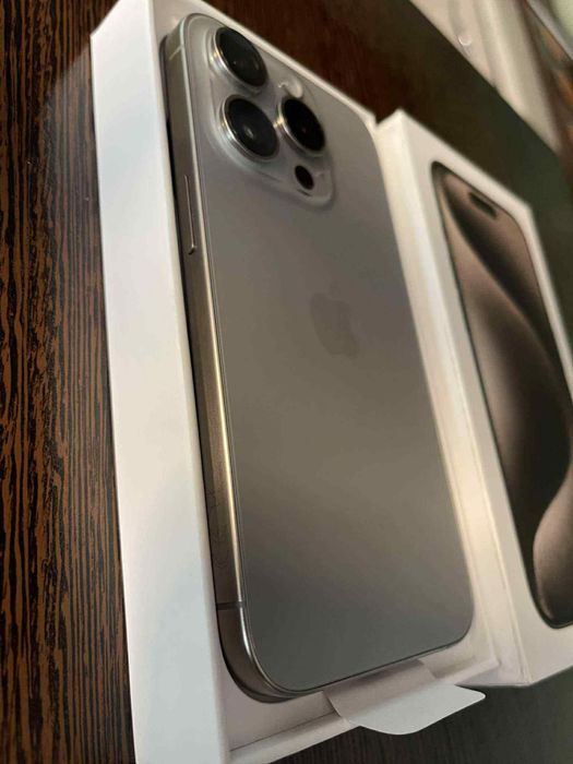 Vand iphone 15 pro titanium