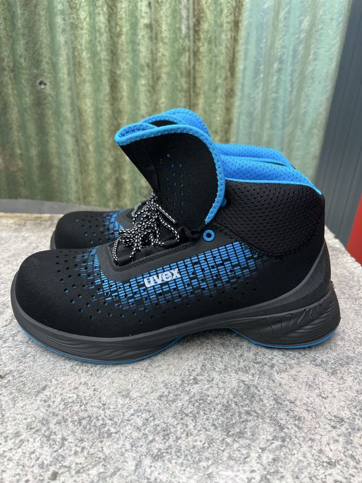 Vand bocanci protectie uvex marimea 41