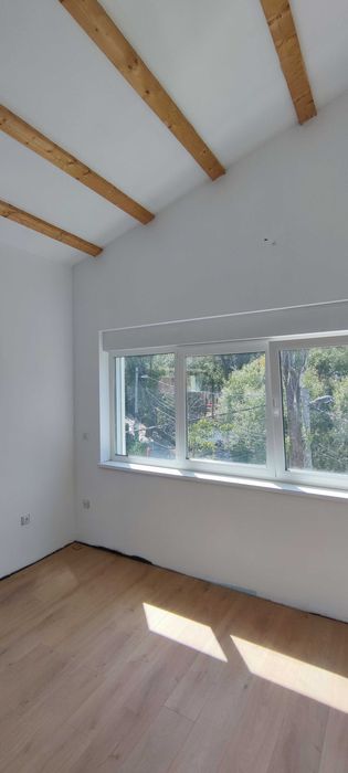 Продава редова къща с акт 16 във в.з. Киноцентъра 3, гр. София