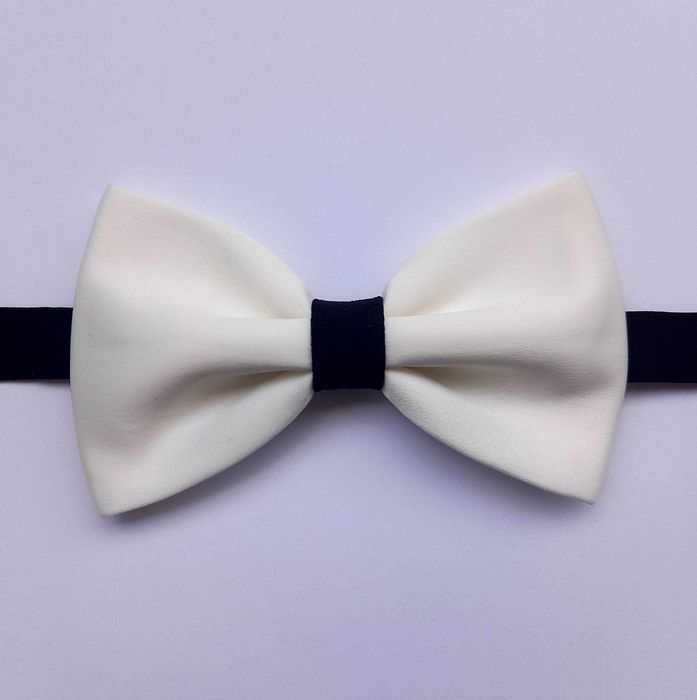 ДВУЦВЕТНА ПАПИОНКА. Бутикови ПАПИОНКИ.Черна Червена Розова Бяла Зелена