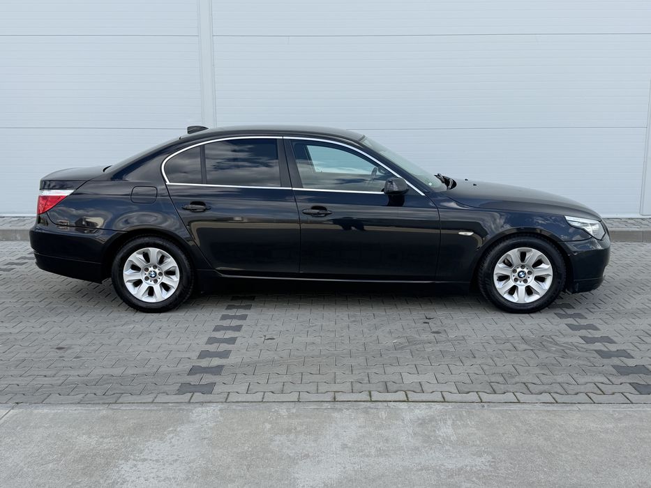 Bmw Seria 5 E60 Facelift 520d M47 - Interior Comfort Piele Nappa- Logic7-Navigatie mare-Faruri Bixenon