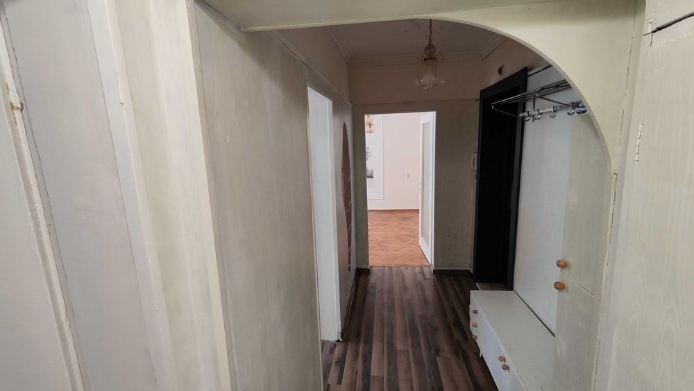 Продава се Тристаен апартамент в Добрич, Автогара - 64 кв.м за 1250 €/кв.м - Снимка #8