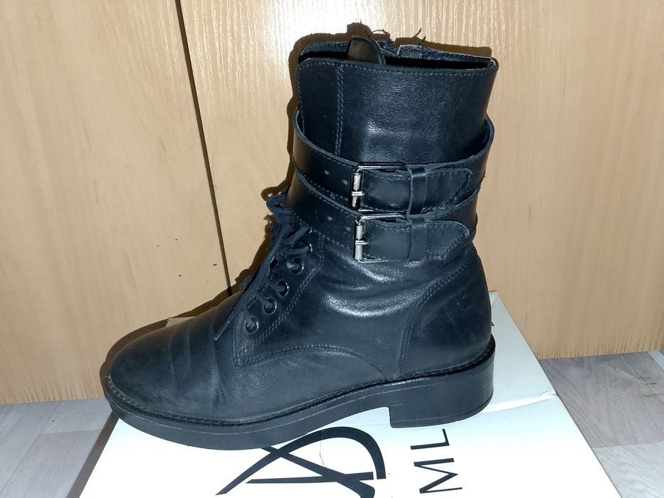 Продам коженные зимние ботинки