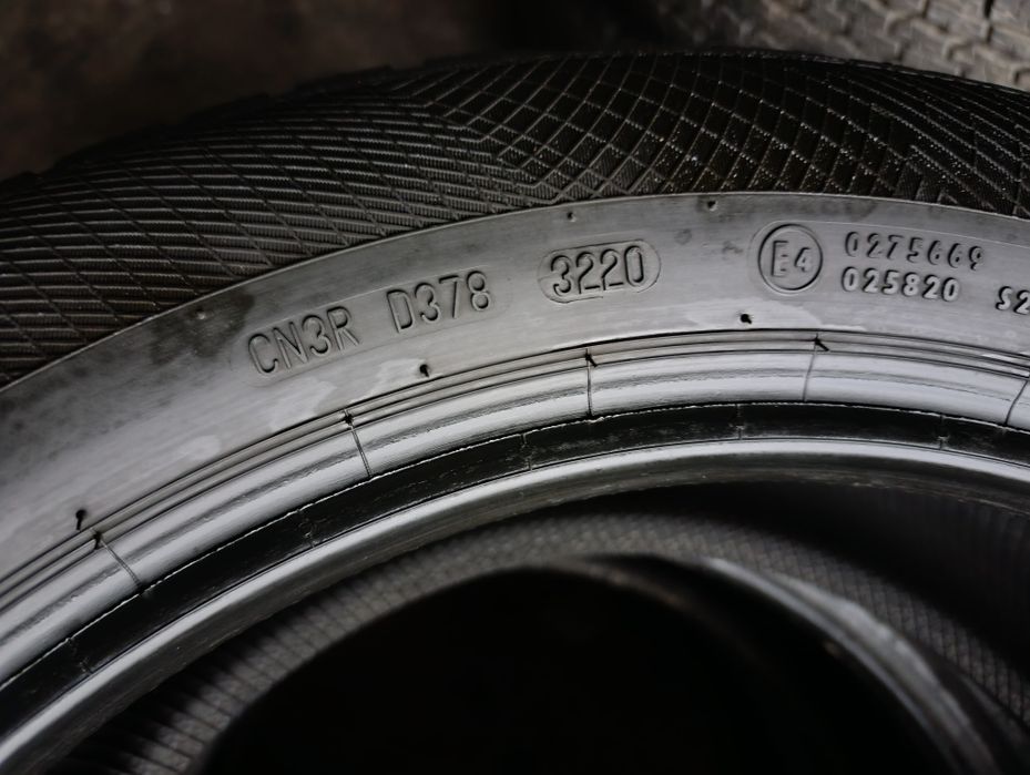 Anvelope de iarnă 215 55 17 Continental dot 2020